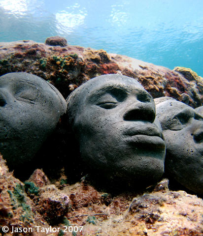 underwater_sculptures_1